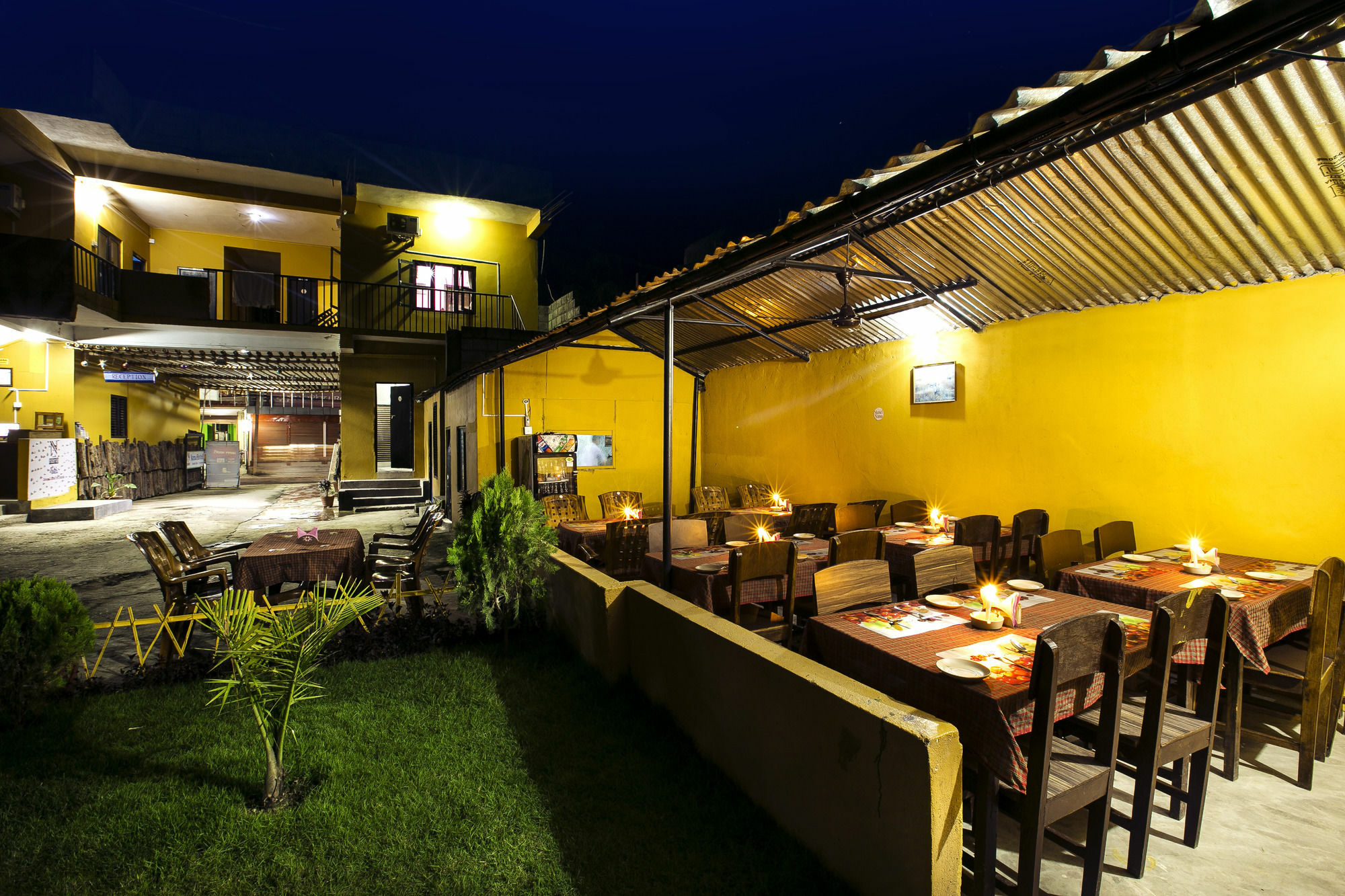 Sauraha Nana Hotel Kültér fotó